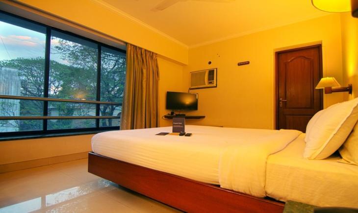 Hotel Lotus Pune Luaran gambar