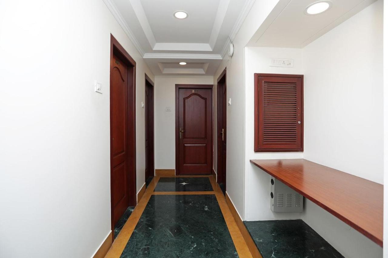 Hotel Lotus Pune Luaran gambar